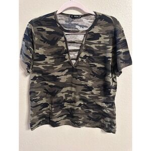 Shein Camo T-Shirt V-Neck Cut Out Short Sleeve Casual Top‎